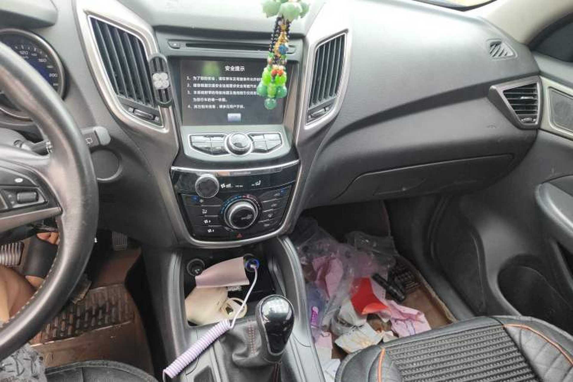 Used CHANGAN CS75 2014 2.0L Manual Luxury Version China V Standard Audio And AC Panel