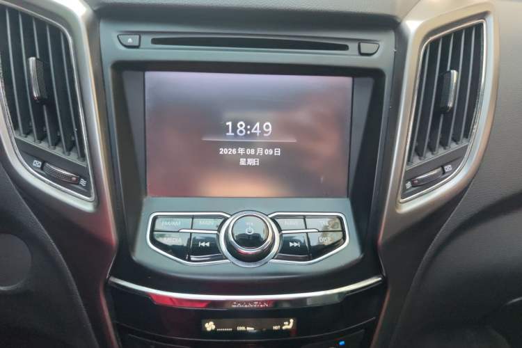 Used CHANGAN CS75 2014 2.0L Manual Luxury Version China V Standard Audio And AC Panel