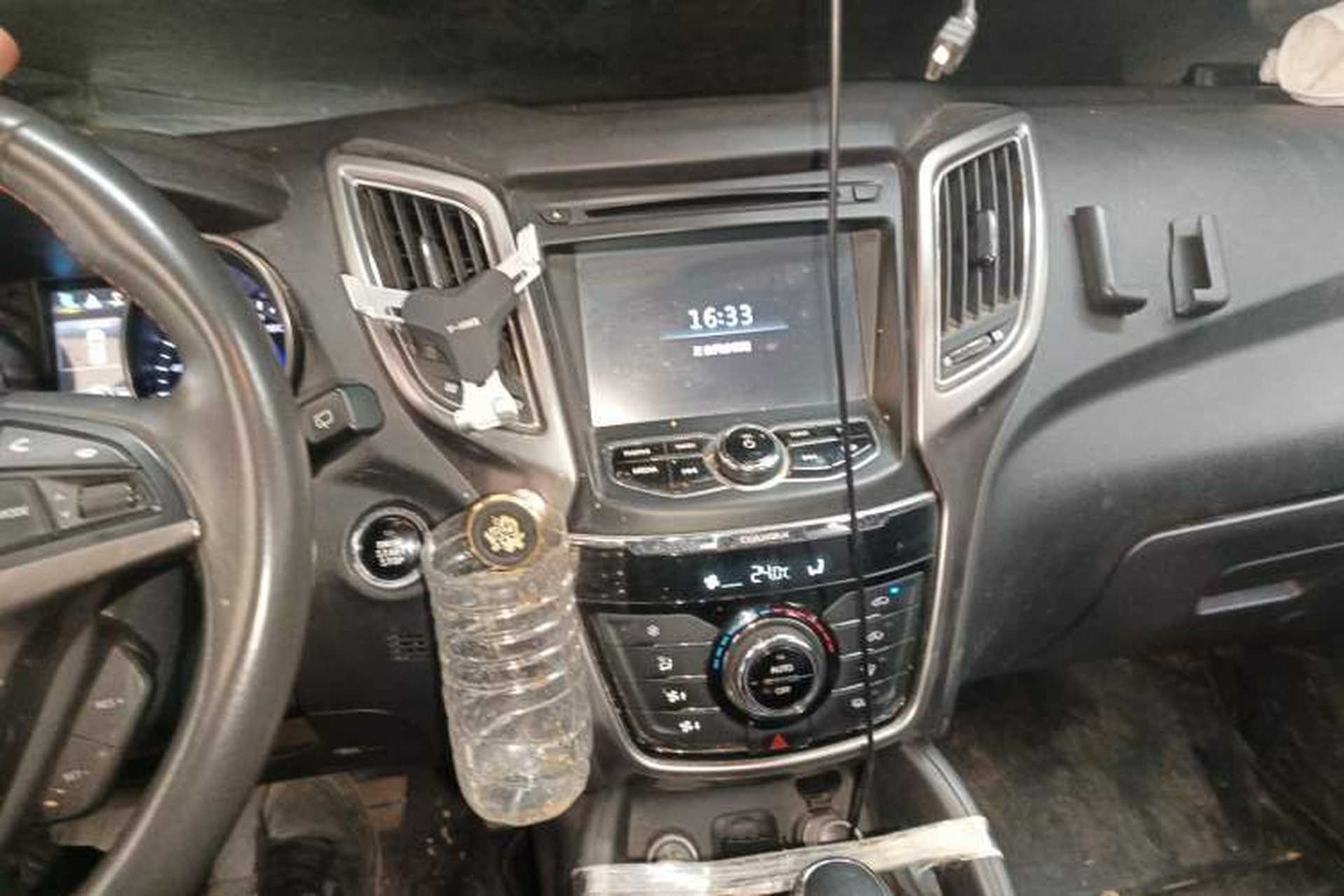 Used CHANGAN CS75 2014 1.8T Automatic Elite Model China IV Standard Audio And AC Panel