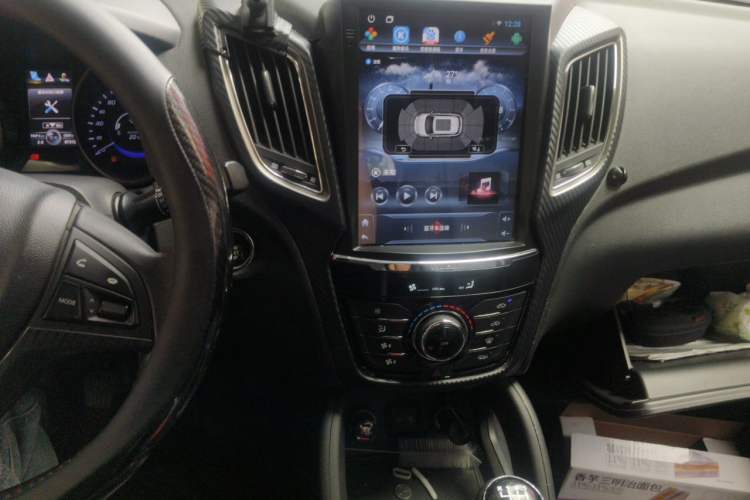 Used CHANGAN CS75 2014 2.0L Manual Leading Version China IV Standard Audio And AC Panel