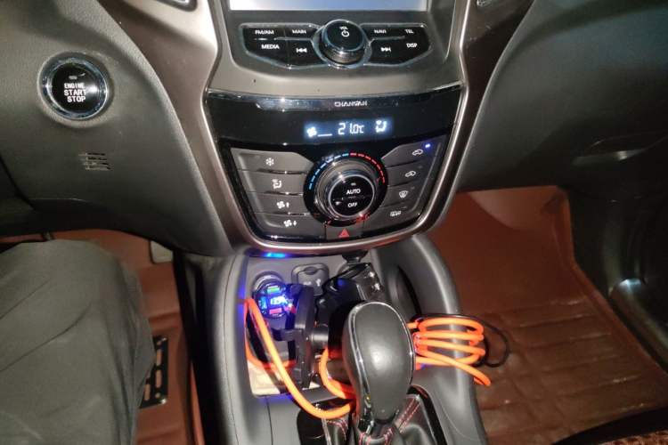 Used CHANGAN CS75 2014 1.8T Automatic Elite Model China IV Standard Audio And AC Panel