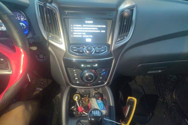 Used CHANGAN CS75 2014 2.0L Manual Leading Model China V Standard Audio And AC Panel