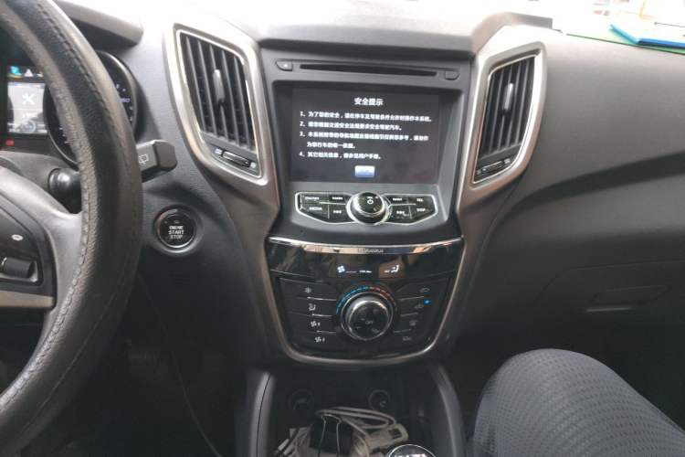 Used CHANGAN CS75 2014 2.0L Manual Leading Model China V Standard Audio And AC Panel