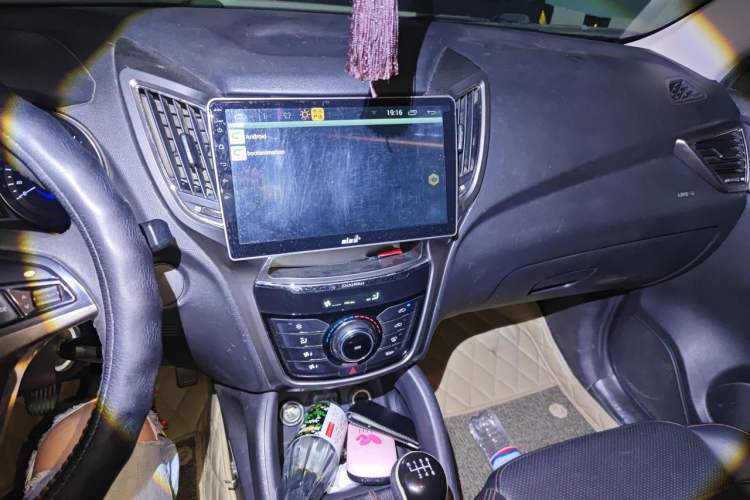 Used CHANGAN CS75 2014 2.0L Manual Luxury Version China V Standard Audio And AC Panel