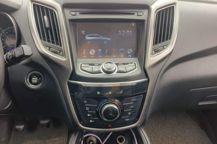 Used CHANGAN CS75 2014 2.0L Manual Leading Model China V Standard Audio And AC Panel