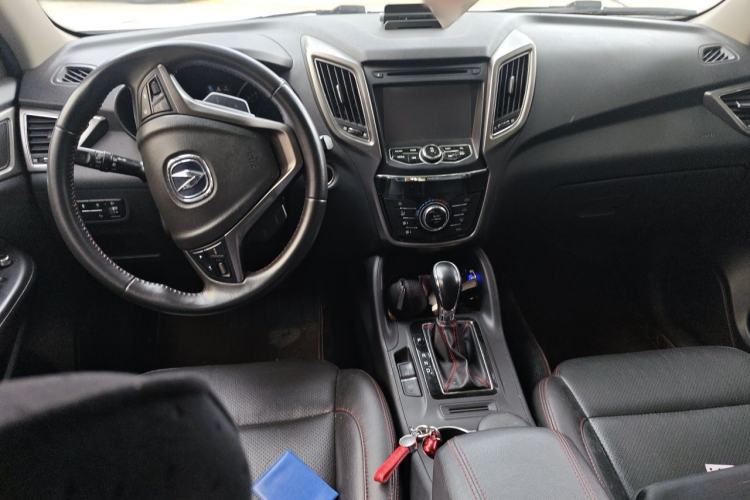 Used CHANGAN CS75 2014 1.8T Automatic Elite Model China IV Standard Center Console