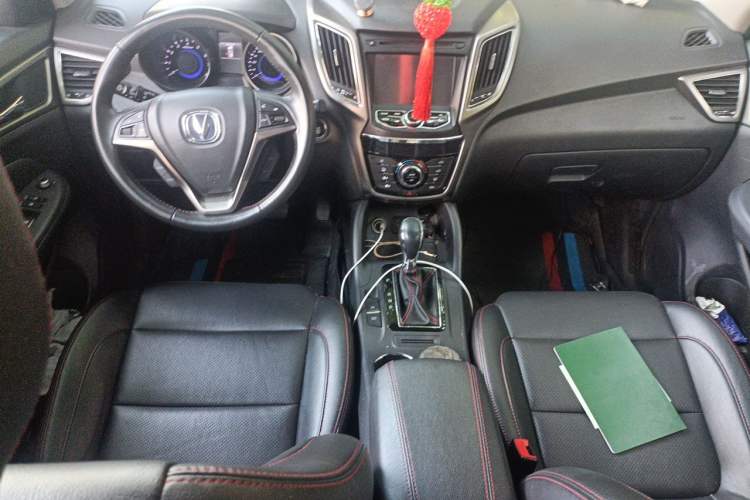 Used CHANGAN CS75 2014 1.8T Automatic Elite Model China IV Standard Center Console