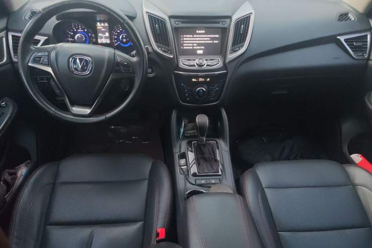 Used CHANGAN CS75 2014 1.8T Automatic Prestige Model China V Standard Center Console