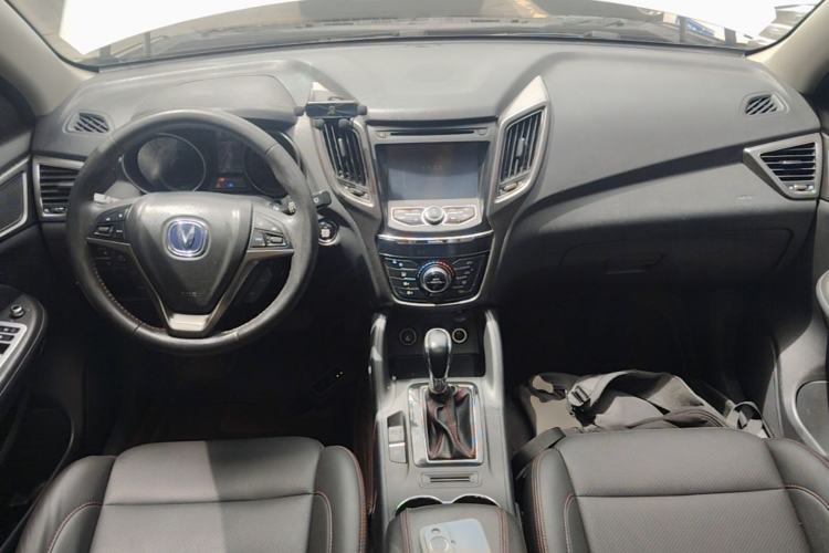Used CHANGAN CS75 2014 1.8T Automatic Elite Model China IV Standard Center Console