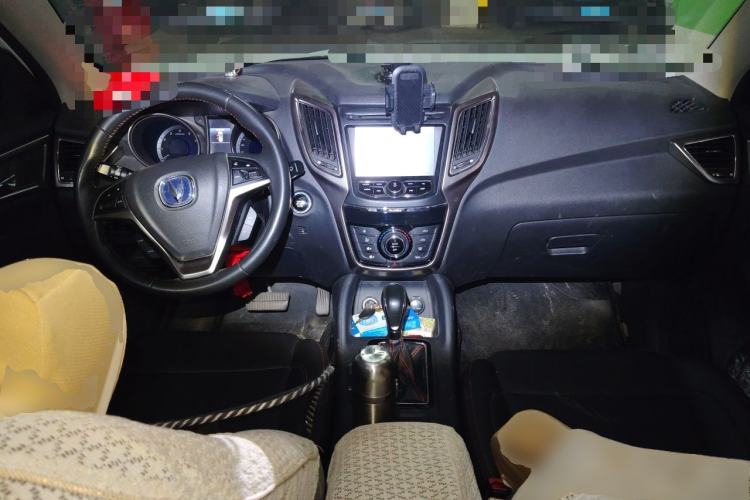 Used CHANGAN CS75 2014 1.8T Automatic Elite Model China IV Standard Center Console