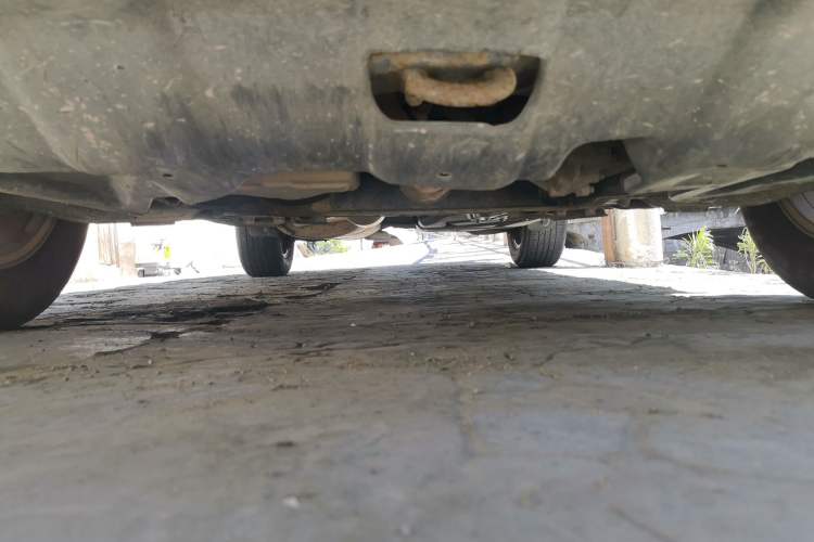 Used CHANGAN CS75 2014 2.0L Manual Leading Version China IV Standard Chassis Front