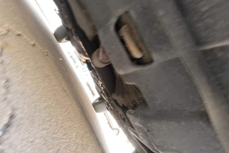 Used CHANGAN CS75 2014 2.0L Manual Leading Version China IV Standard Chassis Front
