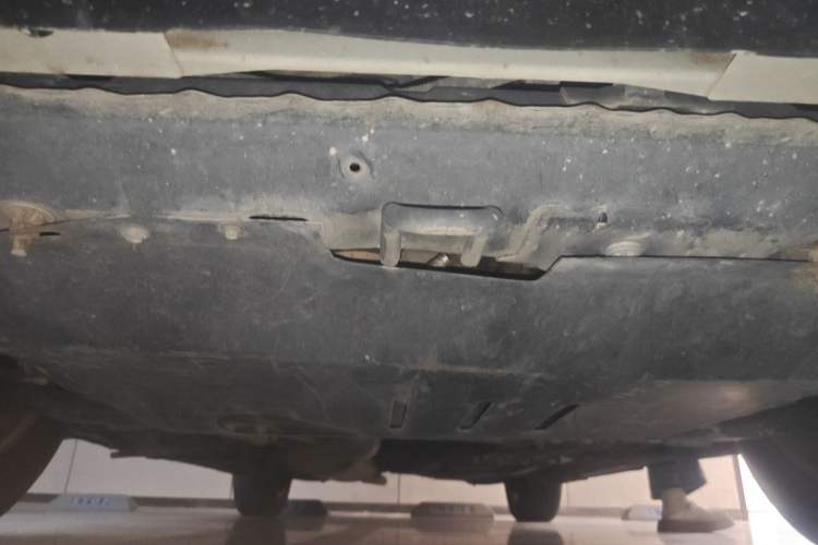 Used CHANGAN CS75 2014 2.0L Manual Leading Version China IV Standard Chassis Front
