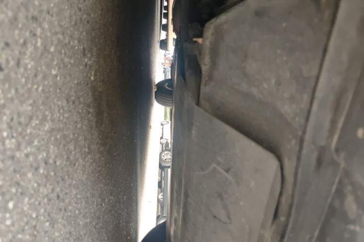 Used CHANGAN CS75 2014 2.0L Manual Luxury Version China IV Standard Chassis Front