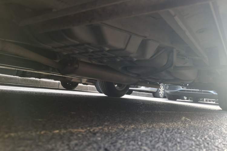 Used CHANGAN CS75 2014 2.0L Manual Luxury Version China IV Standard Chassis Front Left