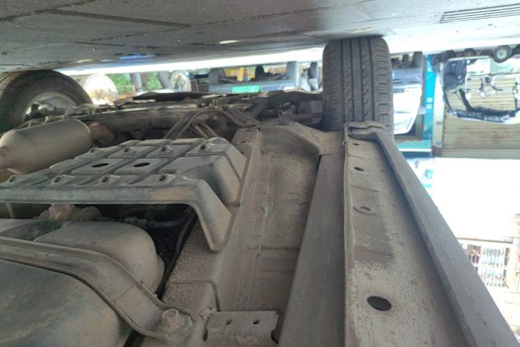 Used CHANGAN CS75 2014 2.0L Manual Luxury Version China IV Standard Chassis Front Left