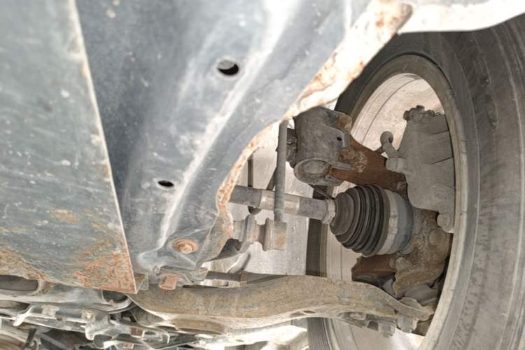 Used CHANGAN CS75 2014 2.0L Manual Leading Version China IV Standard Chassis Front Left