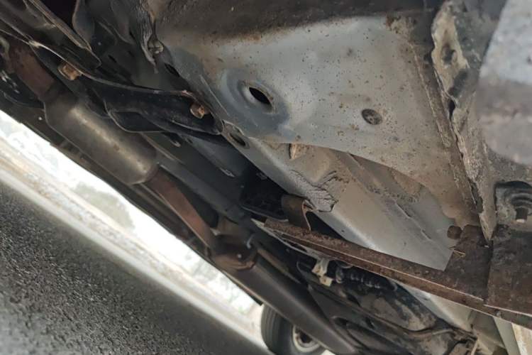 Used CHANGAN CS75 2014 2.0L Manual Leading Version China IV Standard Chassis Front Left