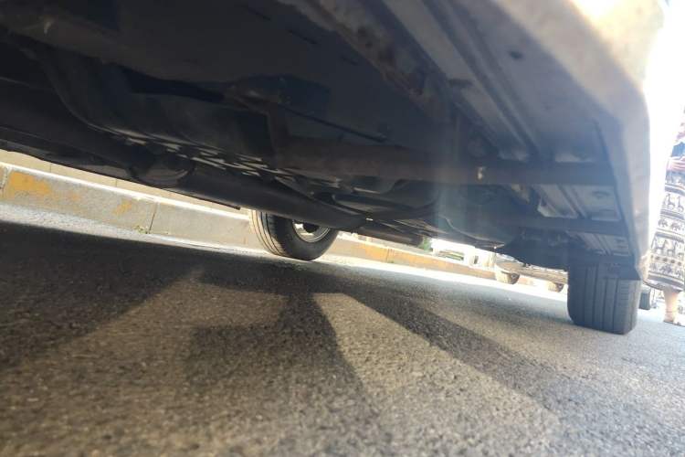 Used CHANGAN CS75 2014 1.8T Automatic Elite Model China IV Standard Chassis Front Left