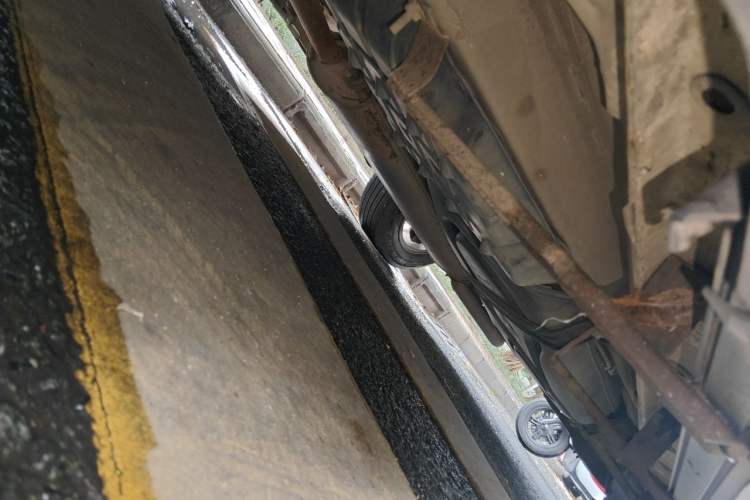 Used CHANGAN CS75 2014 1.8T Automatic Elite Model China IV Standard Chassis Front Left
