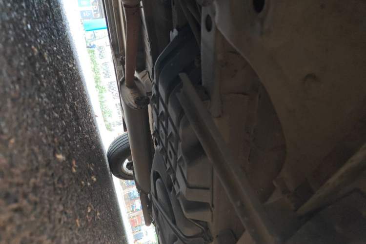 Used CHANGAN CS75 2014 2.0L Manual Luxury Version China IV Standard Chassis Front Left