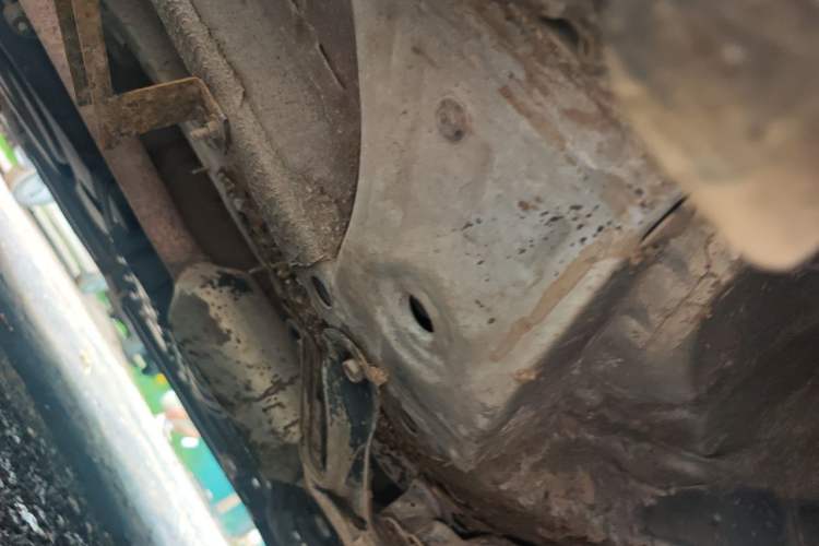 Used CHANGAN CS75 2014 2.0L Manual Luxury Version China IV Standard Chassis Front Right