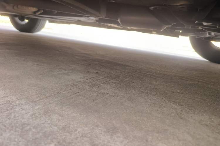 Used CHANGAN CS75 2014 2.0L Manual Leading Version China IV Standard Chassis Front Right