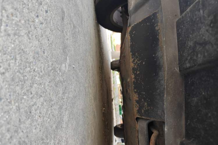 Used CHANGAN CS75 2014 2.0L Manual Comfort Version China IV Standard Chassis Front Right
