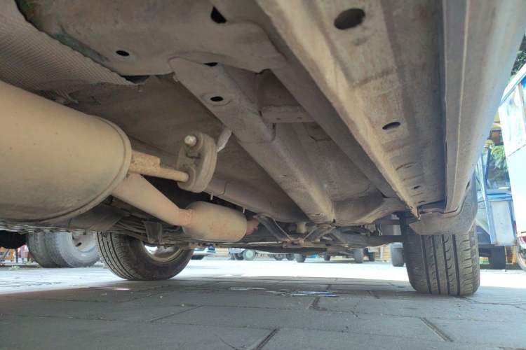 Used CHANGAN CS75 2014 2.0L Manual Luxury Version China IV Standard Chassis Front Right
