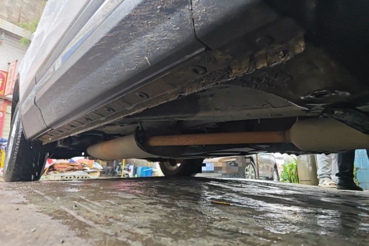 Used CHANGAN CS75 2014 2.0L Manual Leading Version China IV Standard Chassis Front Right