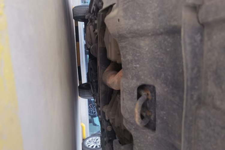 Used CHANGAN CS75 2014 2.0L Manual Comfort Version China V Standard Chassis Front