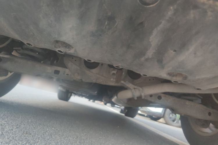 Used CHANGAN CS75 2014 2.0L Manual Luxury Version China IV Standard Chassis Rear