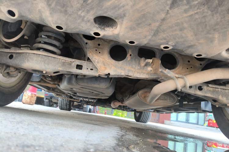 Used CHANGAN CS75 2014 2.0L Manual Luxury Version China IV Standard Chassis Rear