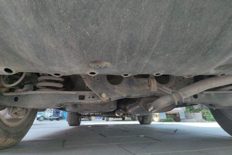 Used CHANGAN CS75 2014 2.0L Manual Luxury Version China IV Standard Chassis Rear