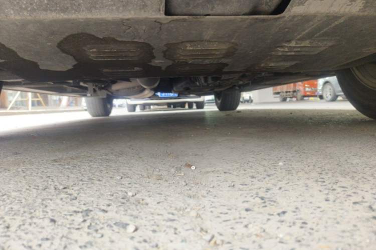Used CHANGAN CS75 2014 2.0L Manual Leading Version China IV Standard Chassis Rear