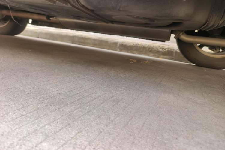 Used CHANGAN CS75 2014 2.0L Manual Leading Version China IV Standard Chassis Rear Left