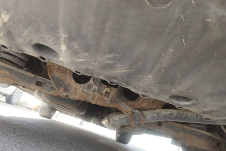 Used CHANGAN CS75 2014 2.0L Manual Luxury Version China IV Standard Chassis Rear
