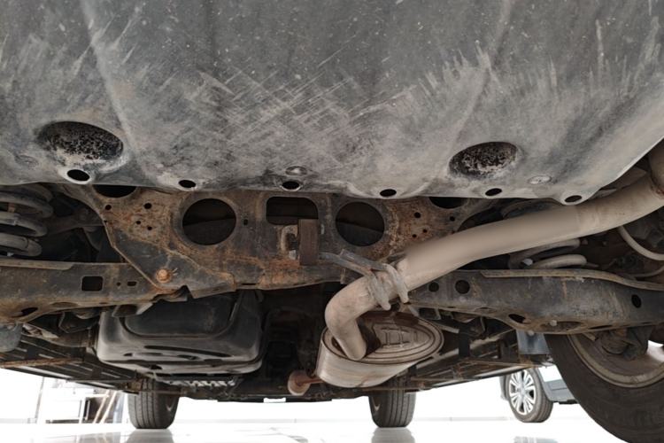 Used CHANGAN CS75 2014 2.0L Manual Leading Version China IV Standard Chassis Rear