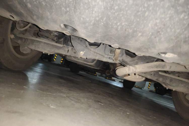Used CHANGAN CS75 2014 2.0L Manual Luxury Version China V Standard Chassis Rear
