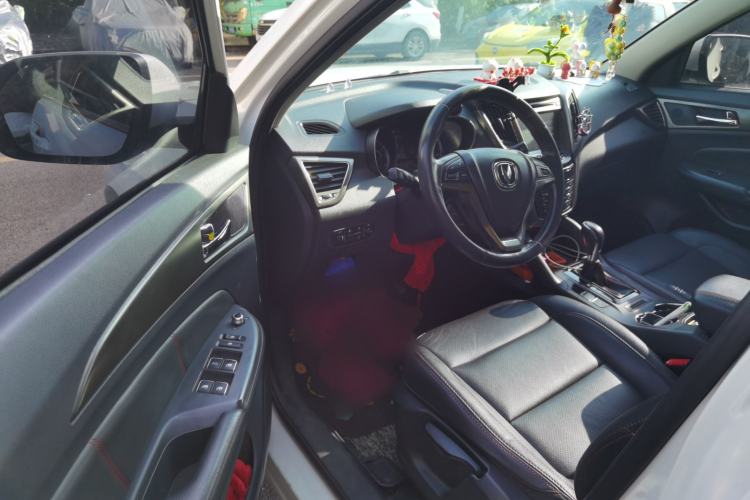 Used CHANGAN CS75 2014 1.8T Automatic Elite Model China IV Standard Driver Seat