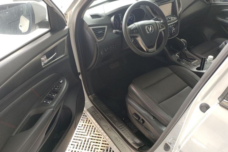 Used CHANGAN CS75 2014 1.8T Automatic Prestige Model China IV Standard Driver Seat