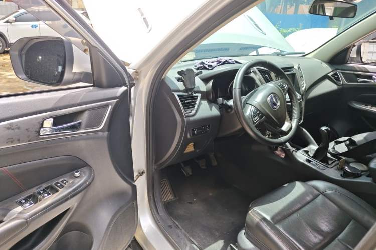 Used CHANGAN CS75 2014 2.0L Manual Luxury Version China V Standard Driver Seat