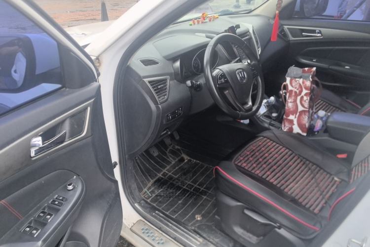 Used CHANGAN CS75 2014 2.0L Manual Luxury Version China IV Standard Driver Seat