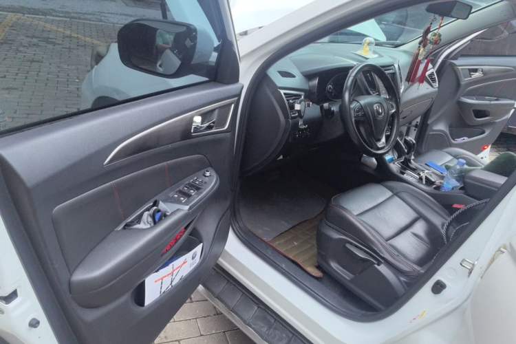 Used CHANGAN CS75 2014 1.8T Automatic Elite Version China V Standard Driver Seat