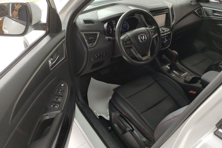 Used CHANGAN CS75 2014 1.8T Automatic Elite Model China IV Standard Driver Seat