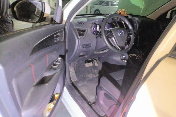 Used CHANGAN CS75 2014 1.8T Automatic Elite Version China V Standard Driver Seat