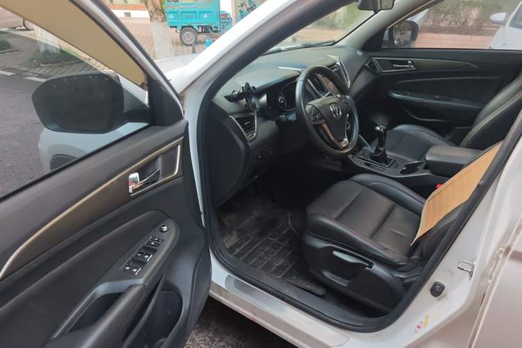 Used CHANGAN CS75 2014 2.0L Manual Luxury Version China V Standard Driver Seat