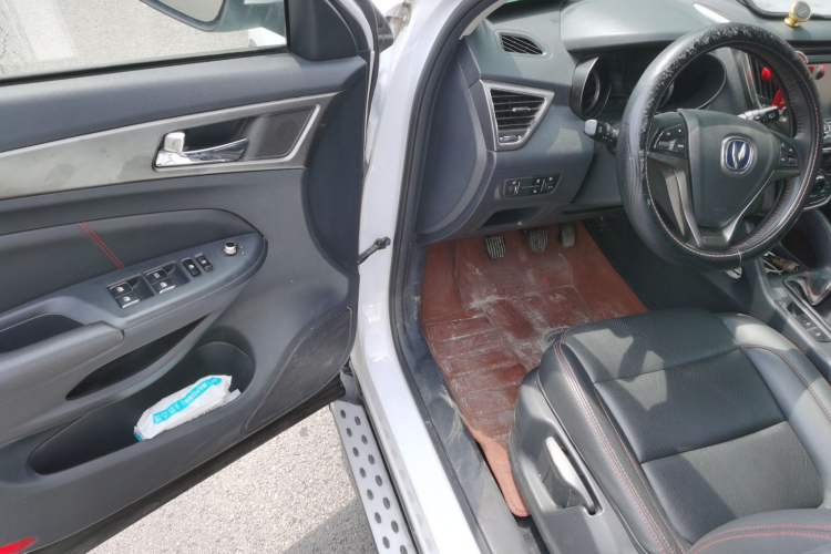 Used CHANGAN CS75 2014 2.0L Manual Luxury Version China V Standard Driver Seat