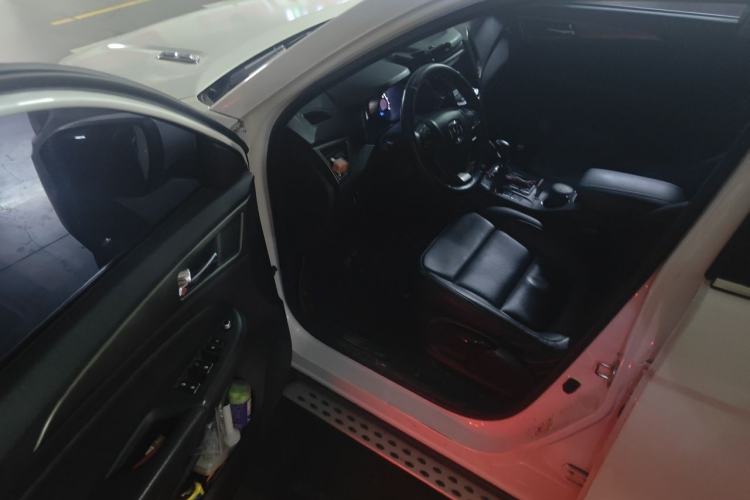 Used CHANGAN CS75 2014 1.8T Automatic Elite Model China IV Standard Driver Seat