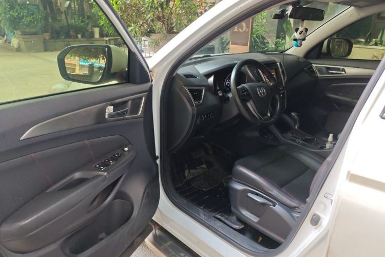 Used CHANGAN CS75 2014 1.8T Automatic Elite Model China IV Standard Driver Seat